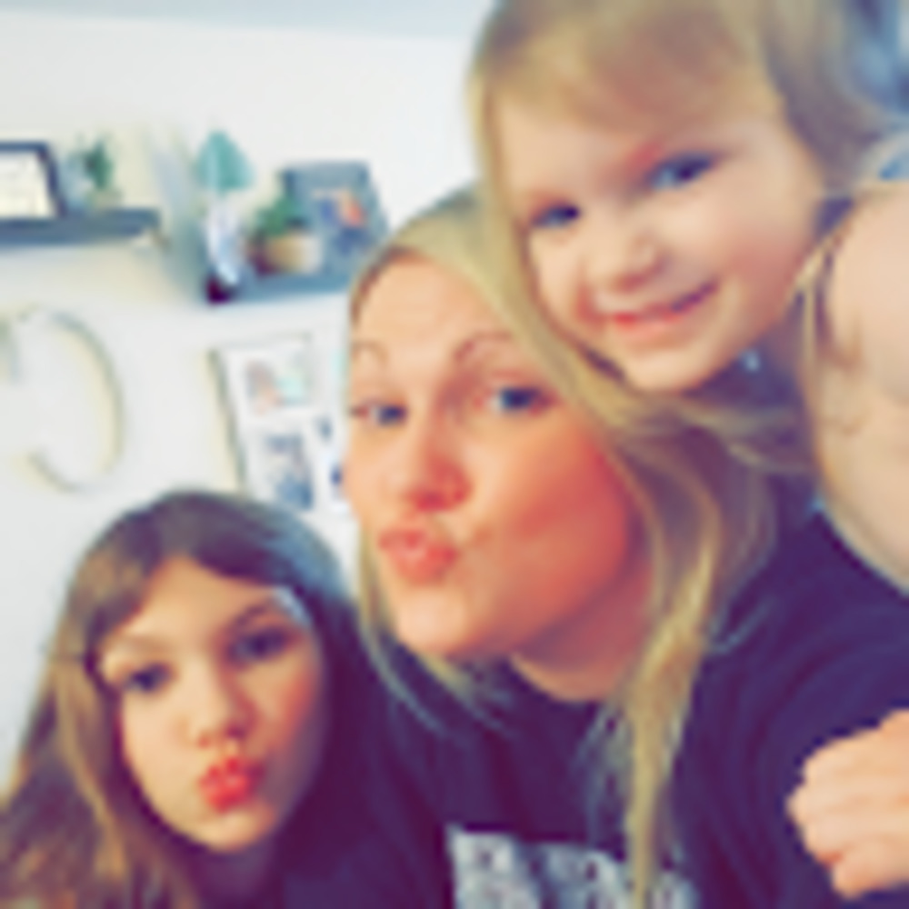 Meet your Posher, Tina